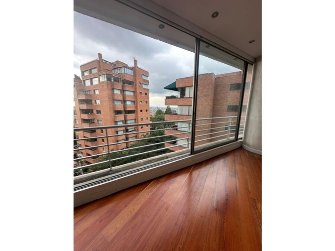 Apartaestudio en venta en Los Rosales, Bogotá, 190 m² · foto 5 de 24
