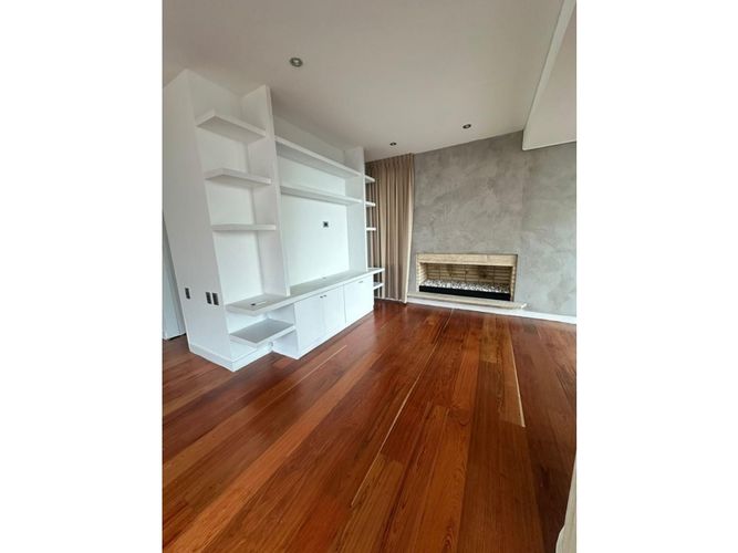 Apartaestudio en venta en Los Rosales, Bogotá, 190 m² · foto 6 de 24