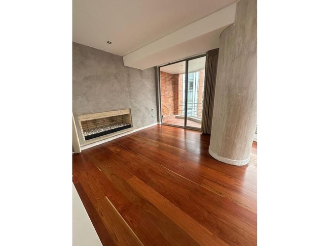 Apartaestudio en venta en Los Rosales, Bogotá, 190 m² · foto 10 de 24