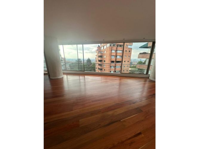 Apartaestudio en venta en Los Rosales, Bogotá, 190 m² · foto 12 de 24