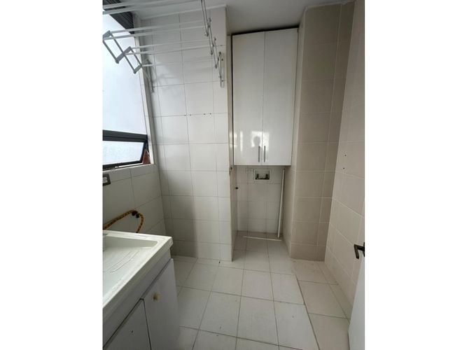 Apartaestudio en venta en Los Rosales, Bogotá, 190 m² · foto 14 de 24