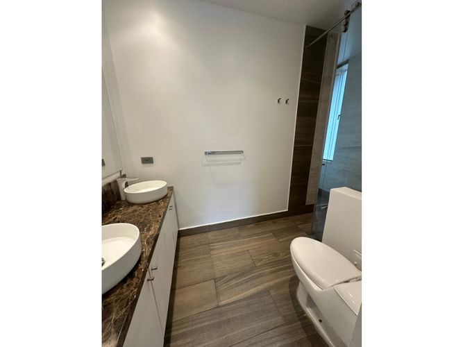 Apartaestudio en venta en Los Rosales, Bogotá, 190 m² · foto 22 de 24