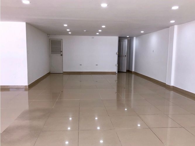 Local en venta en San Vicente, Cali, 210 m² · foto 11 de 15