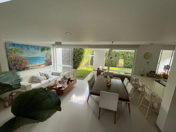 Casa de 3 alcobas en venta en San Isidro, Jamundí, 247 m² · foto 3 de 20