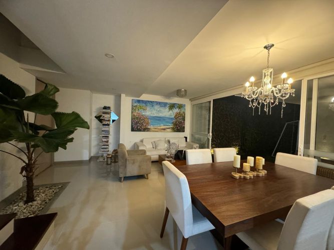 Casa de 3 alcobas en venta en San Isidro, Jamundí, 247 m² · foto 4 de 20
