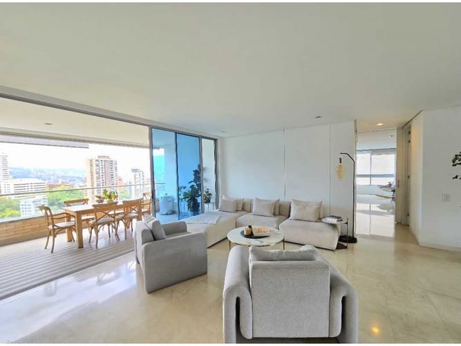 Apartamento de 3 alcobas en venta en Los Balsos, Medellín, 200 m² · foto 5 de 24