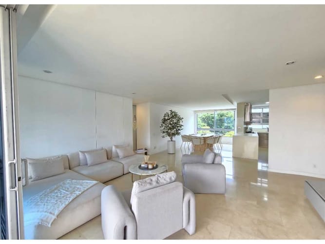 Apartamento de 3 alcobas en venta en Los Balsos, Medellín, 200 m² · foto 6 de 24