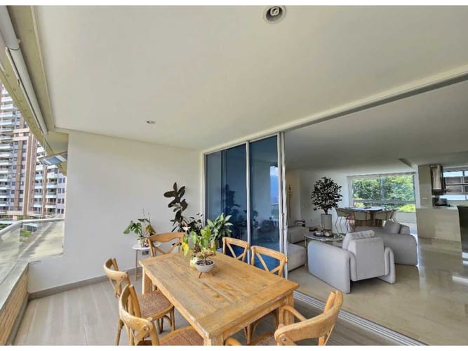 Apartamento de 3 alcobas en venta en Los Balsos, Medellín, 200 m² · foto 11 de 24