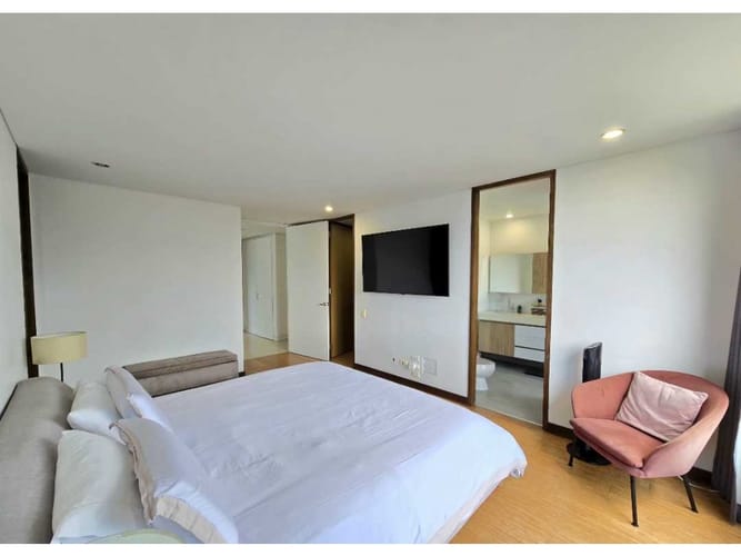 Apartamento de 3 alcobas en venta en Los Balsos, Medellín, 200 m² · foto 16 de 24