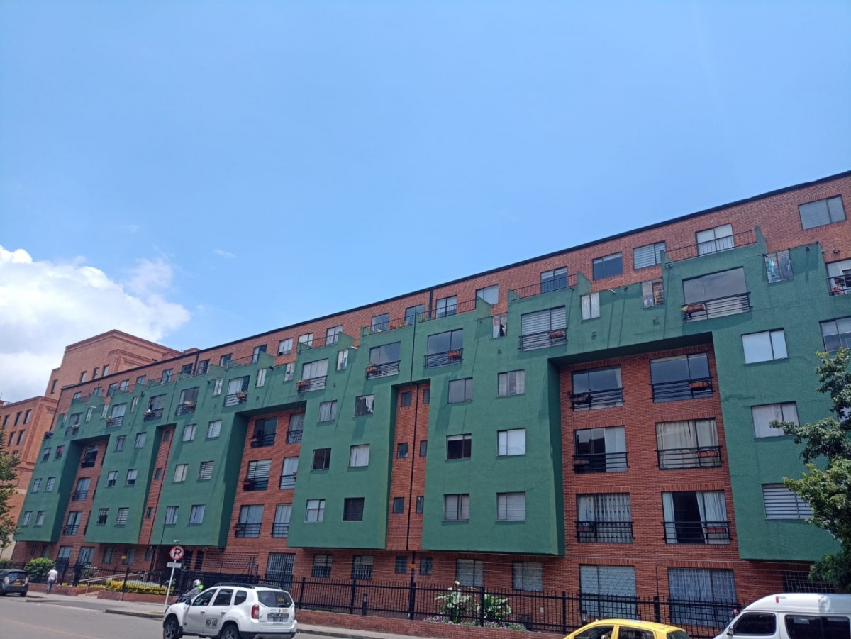 Apartamento en venta en Engativá, Bogotá · foto 2 de 24