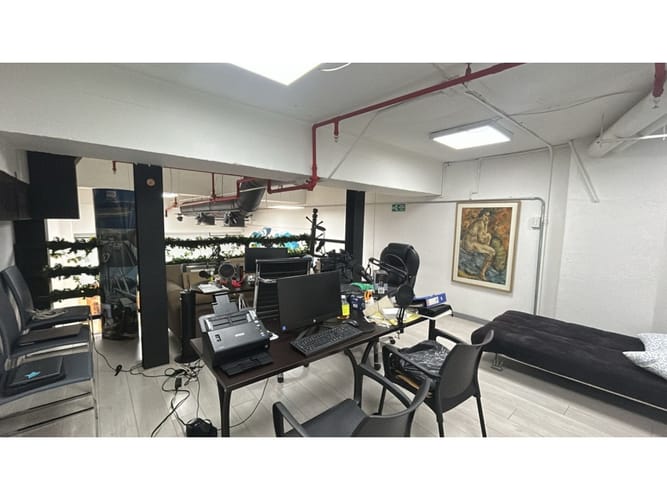 Local en arriendo en Loma Del Escobero, Envigado, 100 m² · foto 8 de 12