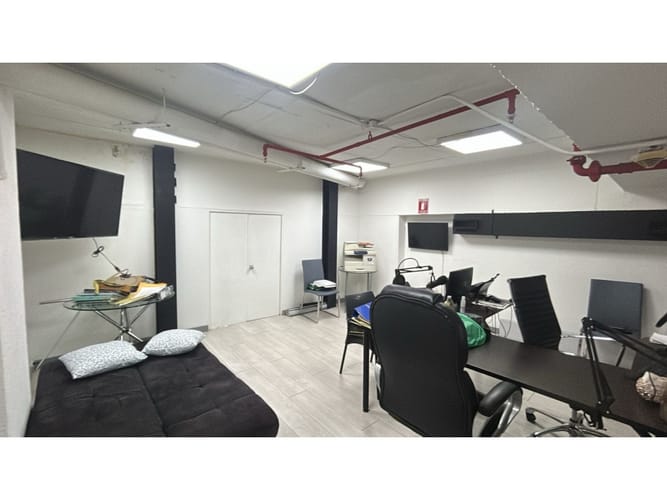 Local en arriendo en Loma Del Escobero, Envigado, 100 m² · foto 9 de 12