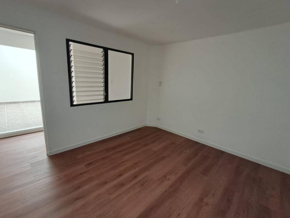 Casa en arriendo en Manila, Medellín · foto 15 de 24