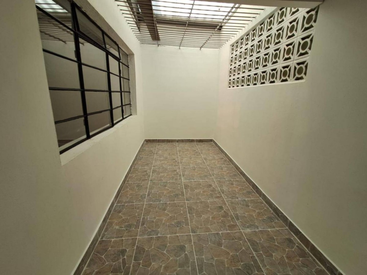 Casa en arriendo en Manila, Medellín · foto 18 de 24