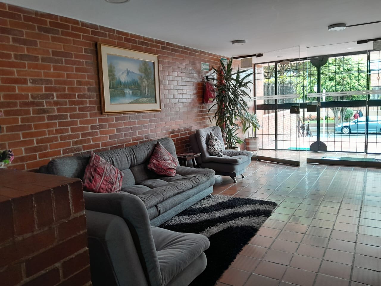 Apartamento en venta en Cedritos, Bogotá · foto 2 de 23