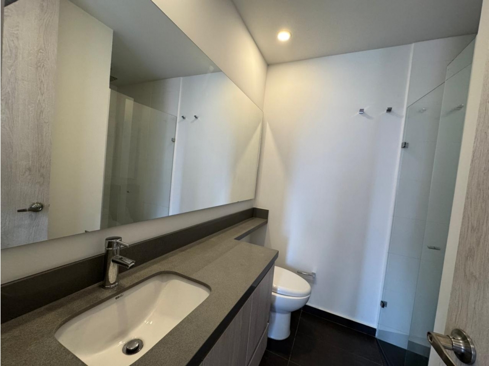 Apartamento en arriendo en El Poblado, Medellín · foto 10 de 13