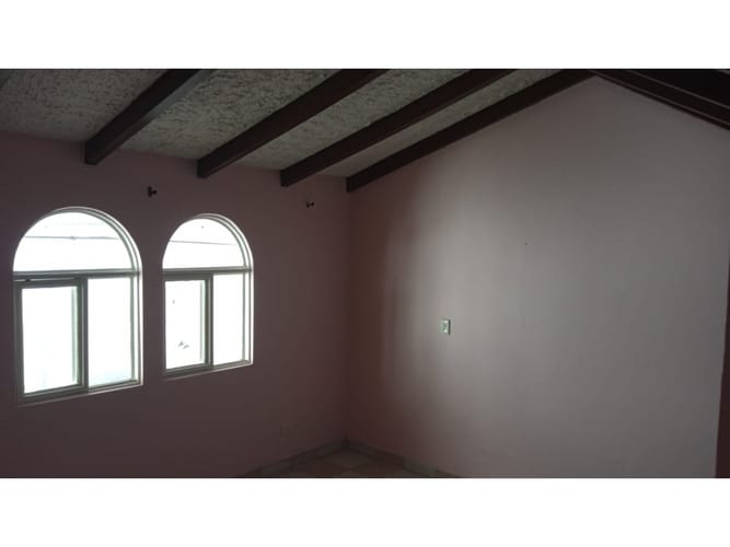 Casa de 5 alcobas en venta en El Bosque, Cali, 250 m² · foto 5 de 6