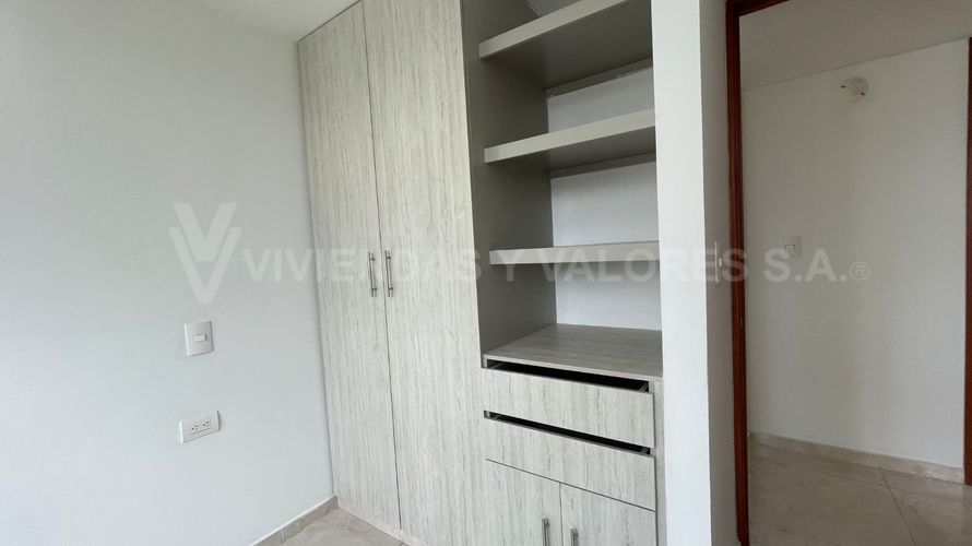 Apartamento de 3 alcobas en venta en La Floresta, Los Patios, 75 m² · foto 6 de 12
