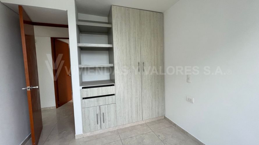 Apartamento de 3 alcobas en venta en La Floresta, Los Patios, 75 m² · foto 5 de 12