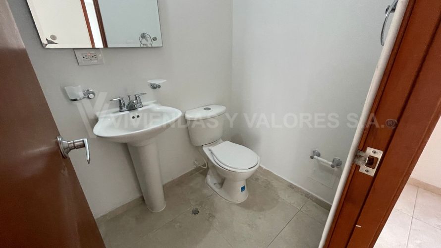 Apartamento de 3 alcobas en venta en La Floresta, Los Patios, 75 m² · foto 12 de 12