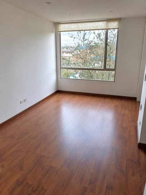 Apartamento de 2 alcobas en venta en Hato Sector I, Funza, 50 m² · foto 4 de 10