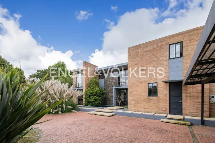 Casa de 4 alcobas en venta en Guaymaral, Bogotá, 332 m² · foto 17 de 18