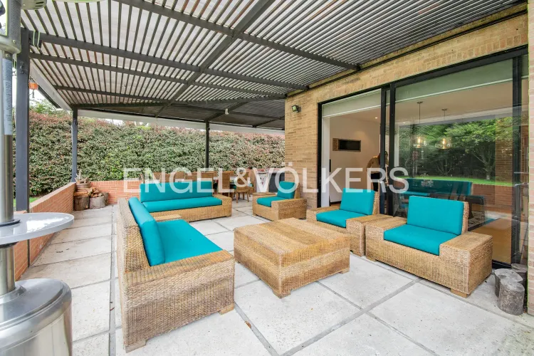 Casa de 4 alcobas en venta en Guaymaral, Bogotá, 332 m² · foto 14 de 18