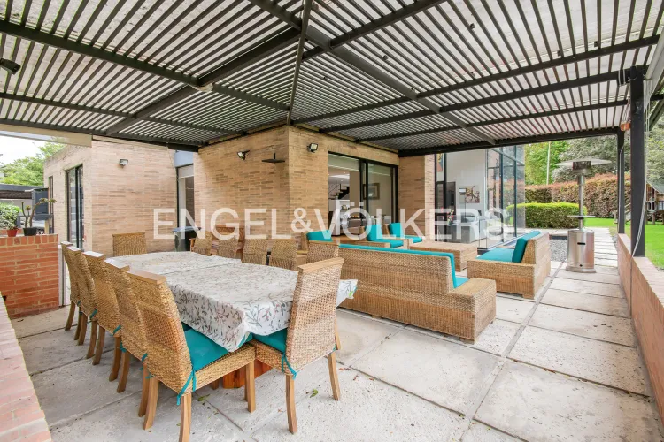 Casa de 4 alcobas en venta en Guaymaral, Bogotá, 332 m² · foto 13 de 18