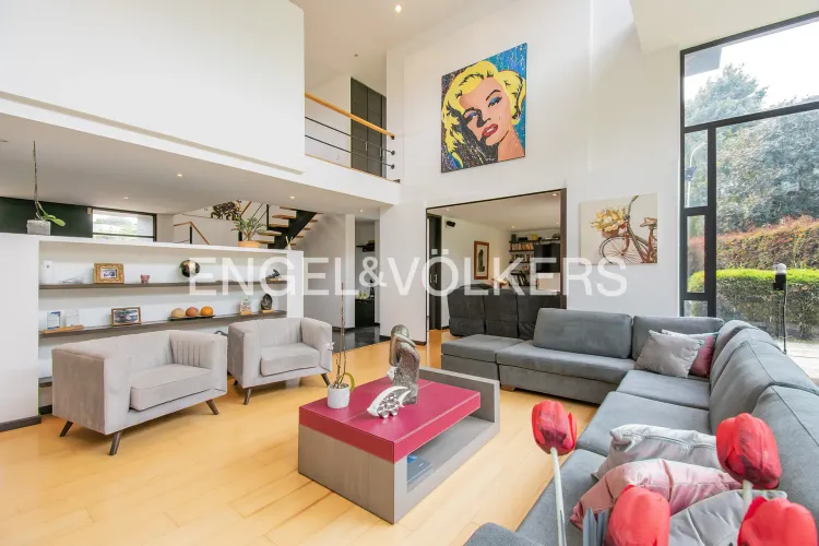 Casa de 4 alcobas en venta en Guaymaral, Bogotá, 332 m² · foto 3 de 18