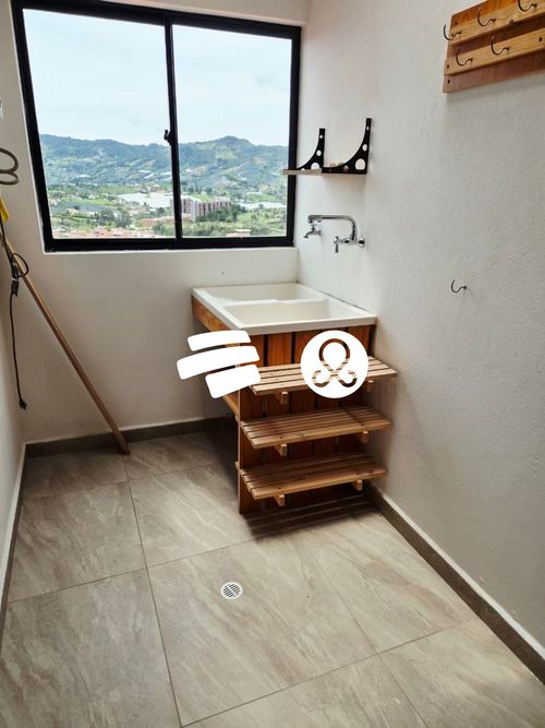 Apartamento de 3 alcobas en venta en El Carmen De Viboral, El Carmen de Viboral, 92 m² · foto 17 de 19