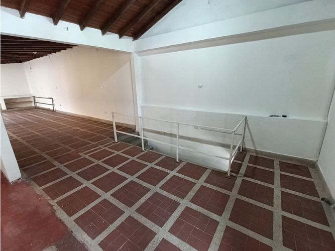 Bodega en arriendo en La Candelaria, Medellín, 90 m² · foto 4 de 10