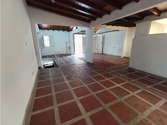 Bodega en arriendo en La Candelaria, Medellín, 90 m² · foto 5 de 10