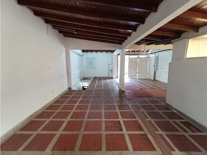 Bodega en arriendo en La Candelaria, Medellín, 90 m² · foto 6 de 10