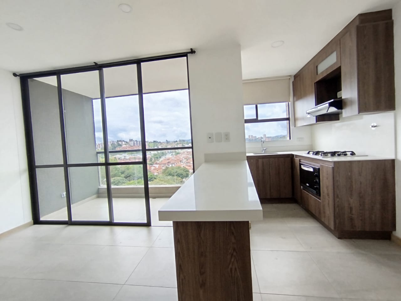 Apartamento en arriendo en Centro, Rionegro · foto 2 de 16