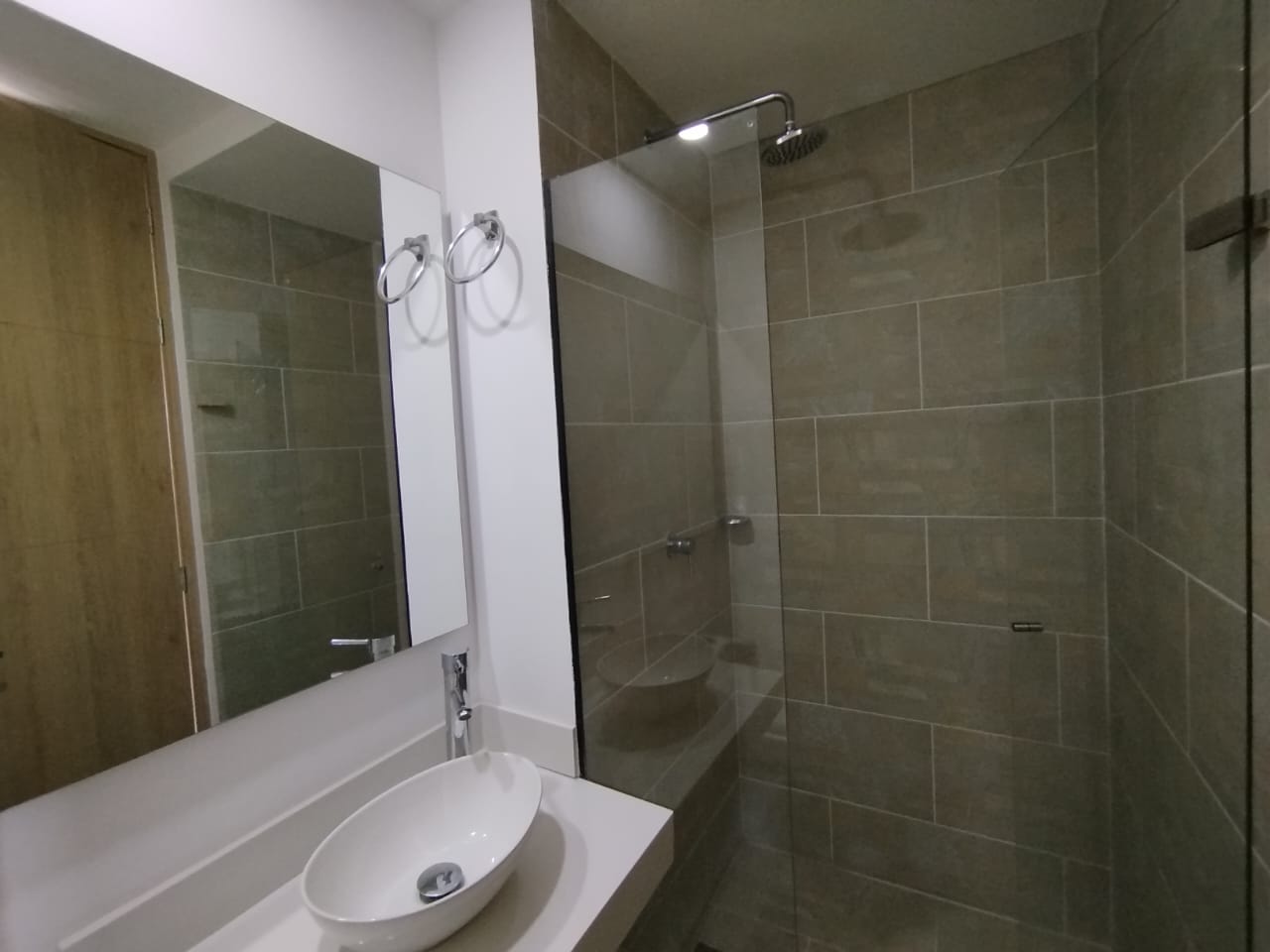 Apartamento en arriendo en Centro, Rionegro · foto 9 de 16