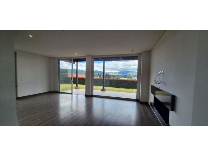Casa de 3 alcobas en venta en El Belen, Cajicá, 254 m² · foto 6 de 20
