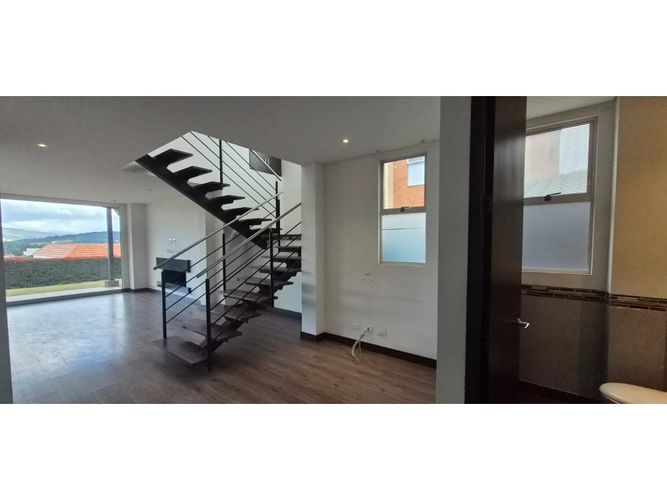 Casa de 3 alcobas en venta en El Belen, Cajicá, 254 m² · foto 13 de 20
