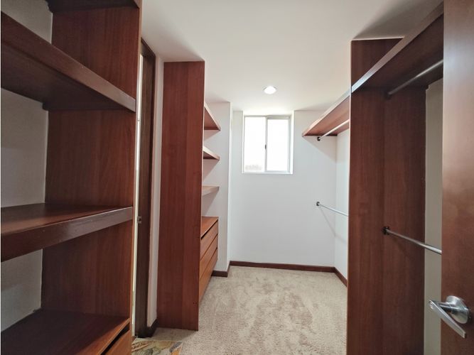 Apartamento de 3 alcobas en venta en Colina Campestre, Bogotá, 132 m² · foto 15 de 24