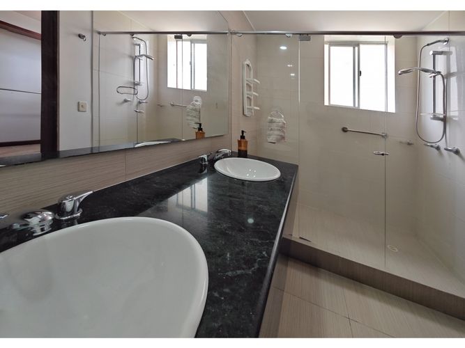 Apartamento de 3 alcobas en venta en Colina Campestre, Bogotá, 132 m² · foto 16 de 24