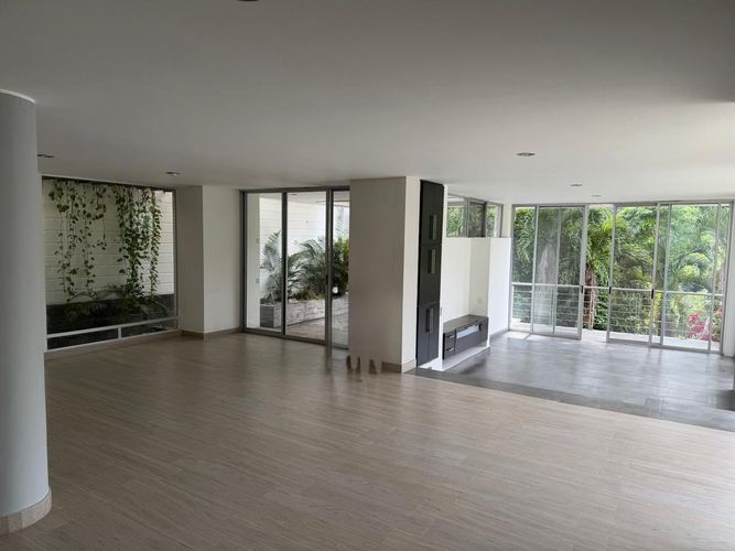 Casa de 3 alcobas en venta en Cabecera Del Llano, Bucaramanga, 450 m² · foto 6 de 16