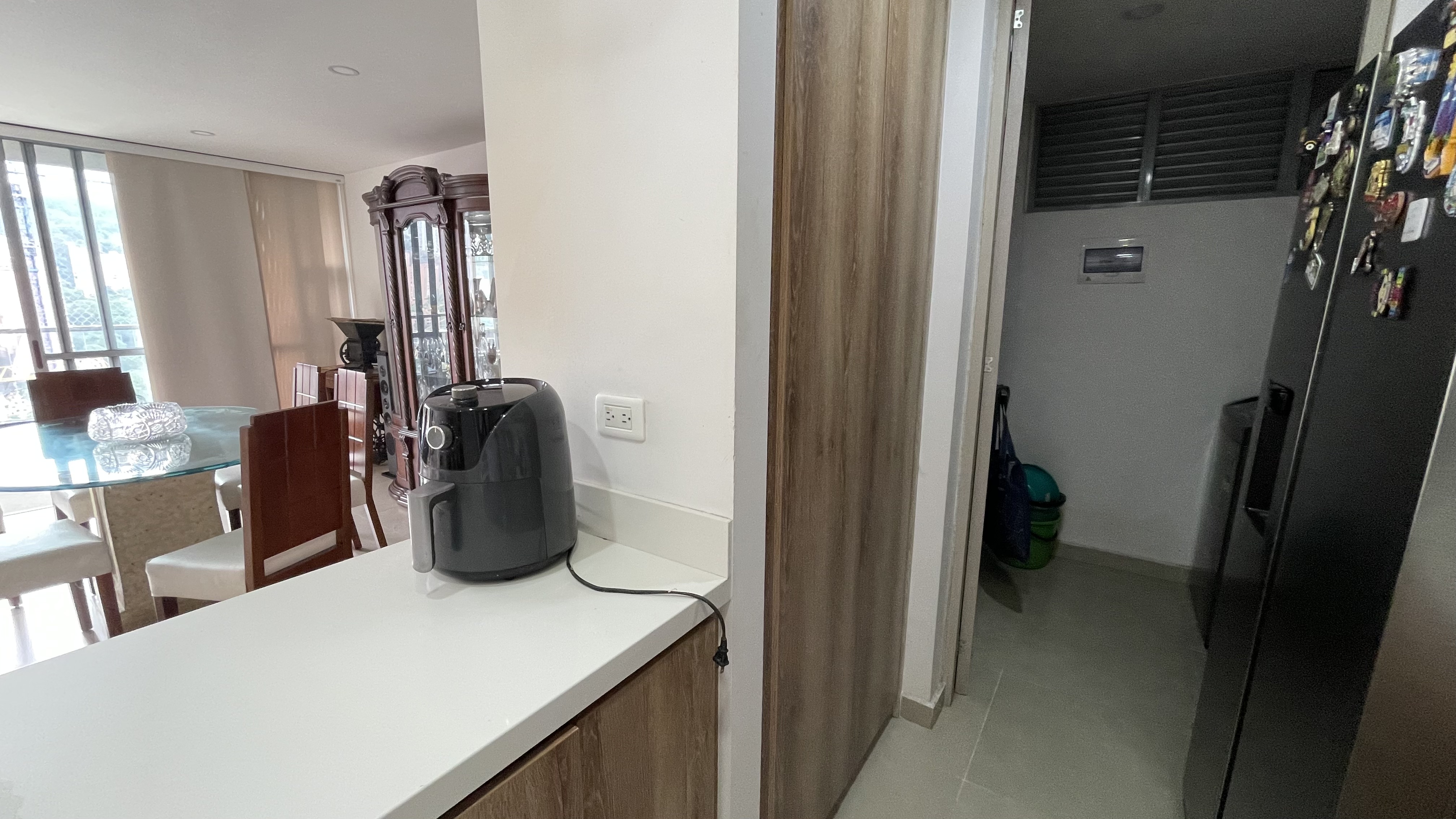 Apartamento en venta en El Poblado, Medellín · foto 3 de 23