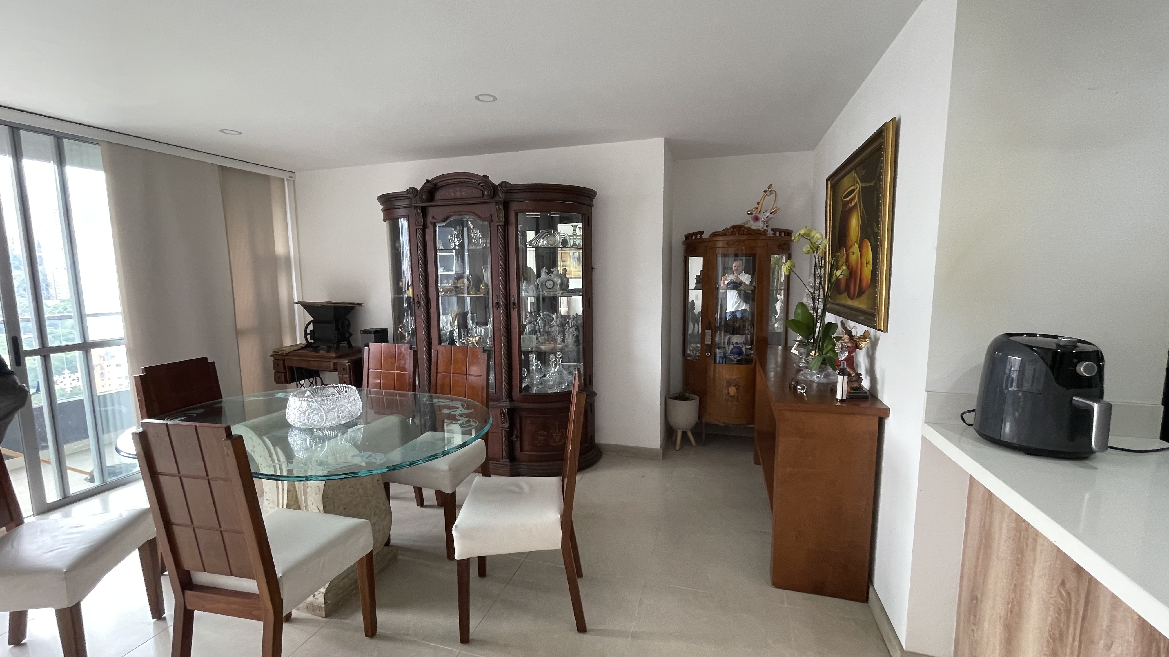 Apartamento en venta en El Poblado, Medellín · foto 7 de 23