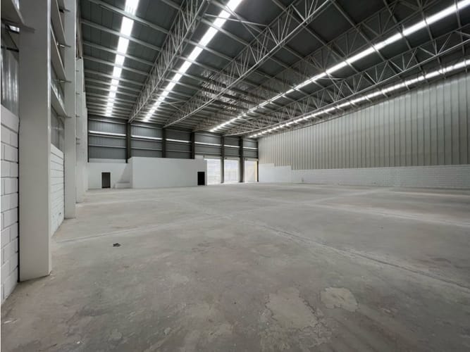 Bodega en venta en Distrito Turistico,Cultural E Historico De Santa, Santa Marta, 550 m² · foto 6 de 14