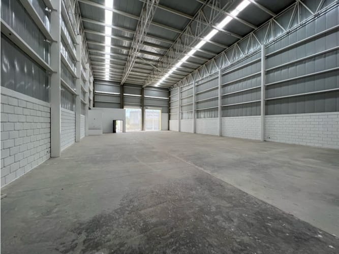 Bodega en venta en Distrito Turistico,Cultural E Historico De Santa, Santa Marta, 550 m² · foto 11 de 14