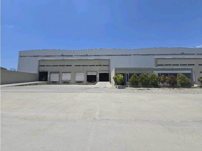 Bodega en venta en Distrito Turistico,Cultural E Historico De Santa, Santa Marta, 550 m² · foto 14 de 14