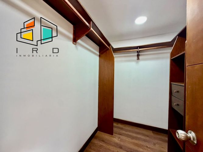 Apartamento de 4 alcobas en arriendo en El Tesoro, Medellín, 210 m² · foto 14 de 24
