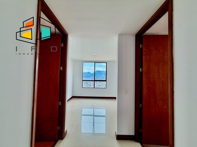 Apartamento de 4 alcobas en arriendo en El Tesoro, Medellín, 210 m² · foto 7 de 24