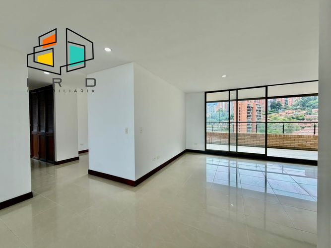 Apartamento de 4 alcobas en arriendo en El Tesoro, Medellín, 210 m² · foto 4 de 24