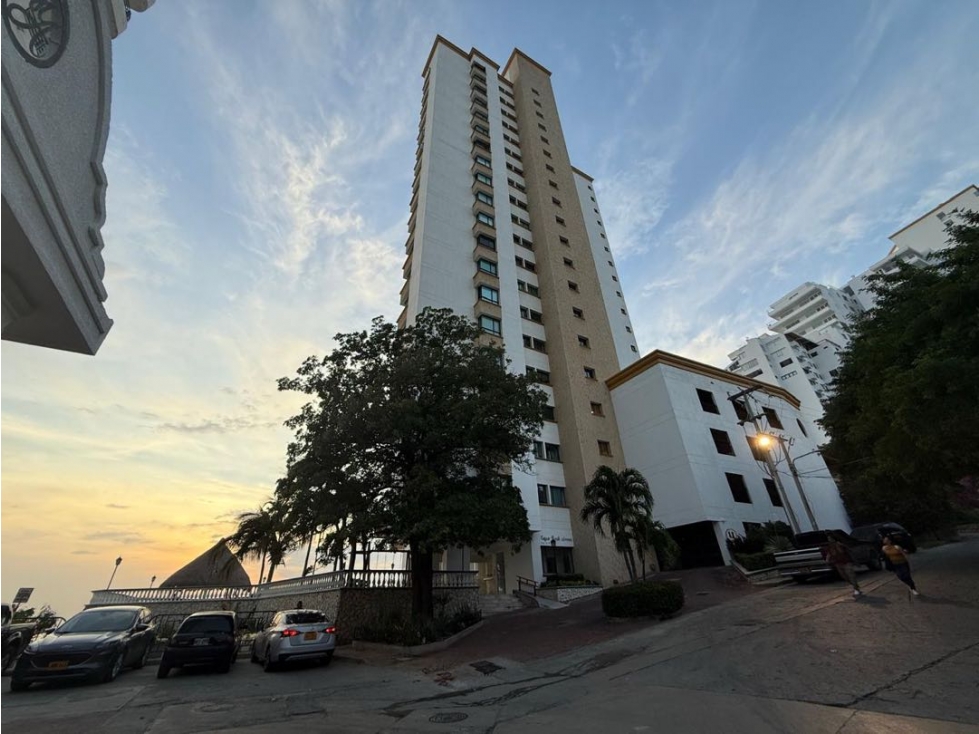 Apartamento en arriendo en Rodadero Sur, Santa Marta · foto 3 de 24