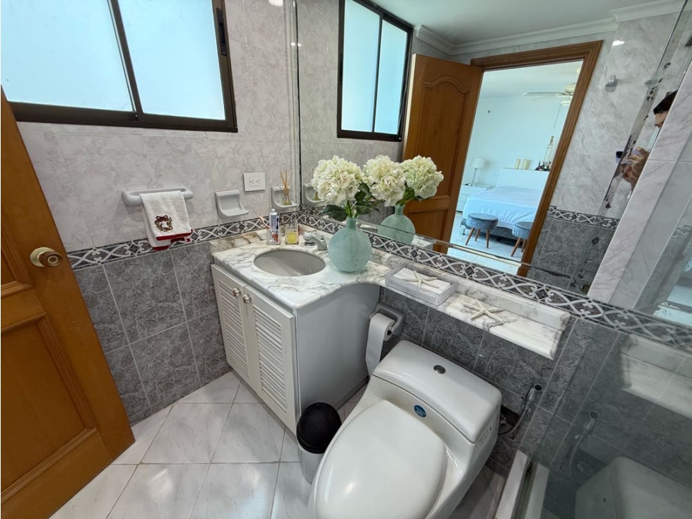 Apartamento en arriendo en Rodadero Sur, Santa Marta · foto 23 de 24